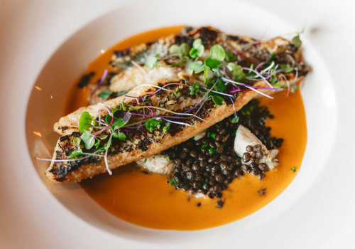 The Ultimate Guide to Dressing for Seafood Restaurants in Gulfport, MS